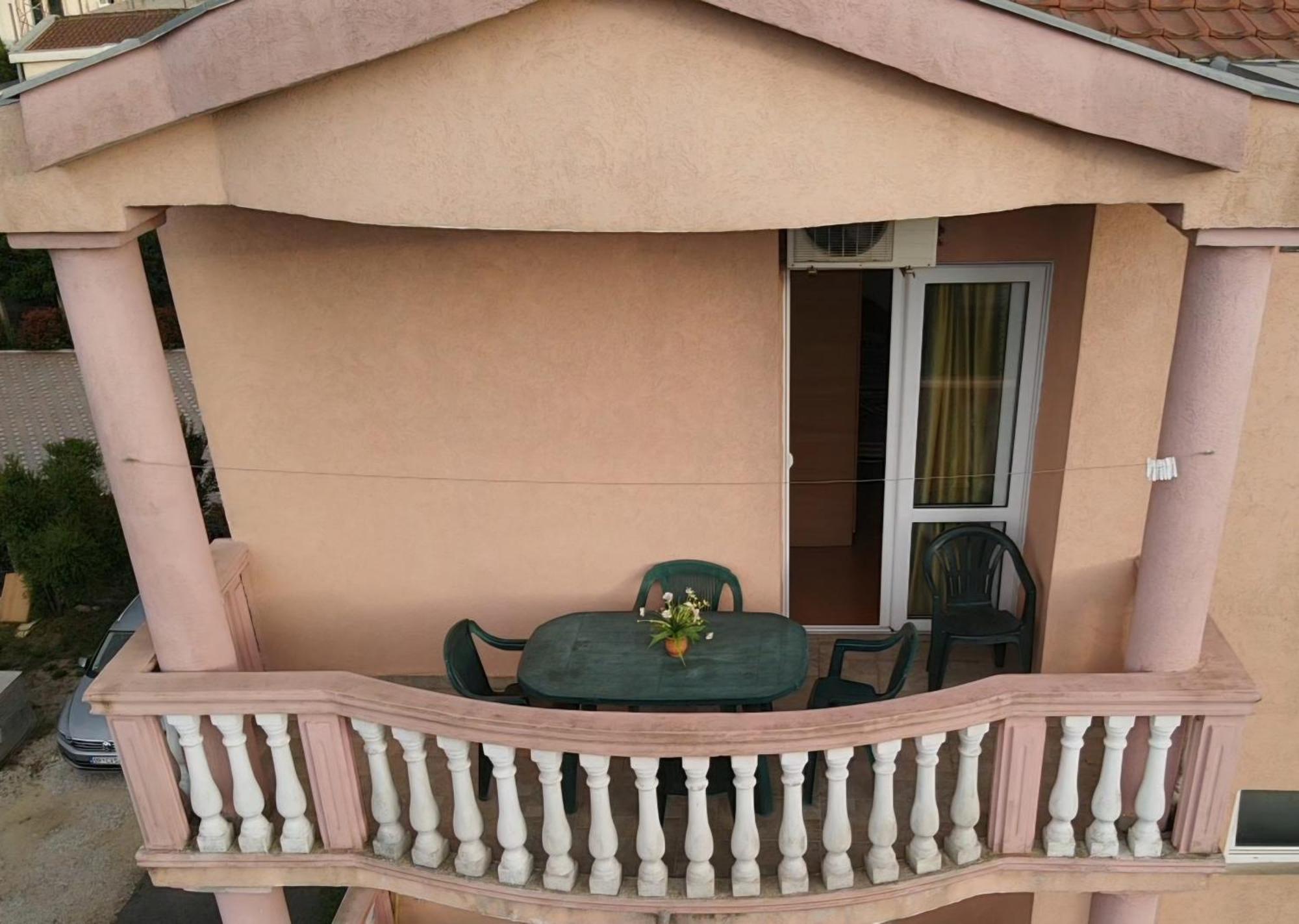 Kurt Apartaments أولتْسي المظهر الخارجي الصورة